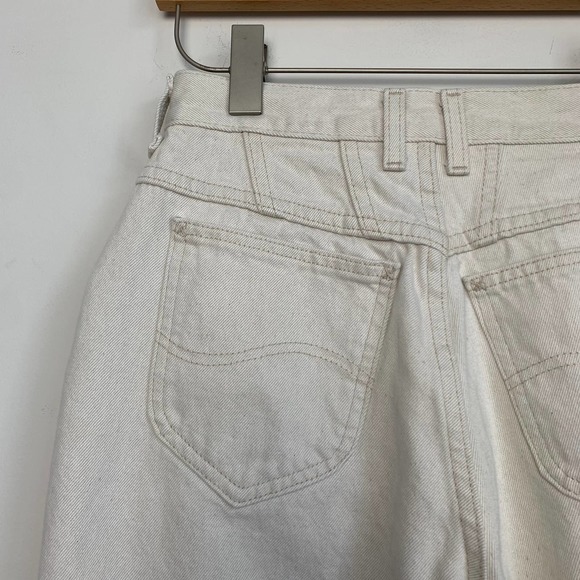 Vintage 90s Riveted Lee Denim High Rise Straight Leg 26” Petite Cream Beige - Picture 4 of 6